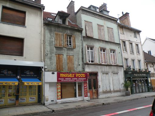  vieux immeubles, rue Raymond Poincaré